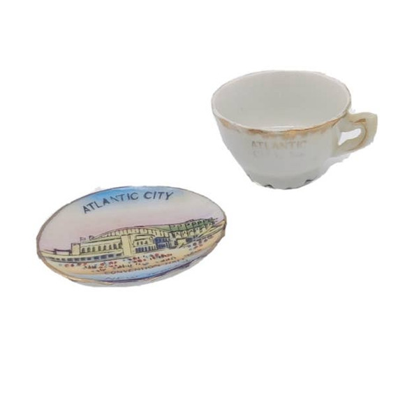 Vintage Atlantic City New Jersey Miniature Tea Cup Saucer Plate Set Souvenir 80s - Picture 1 of 9